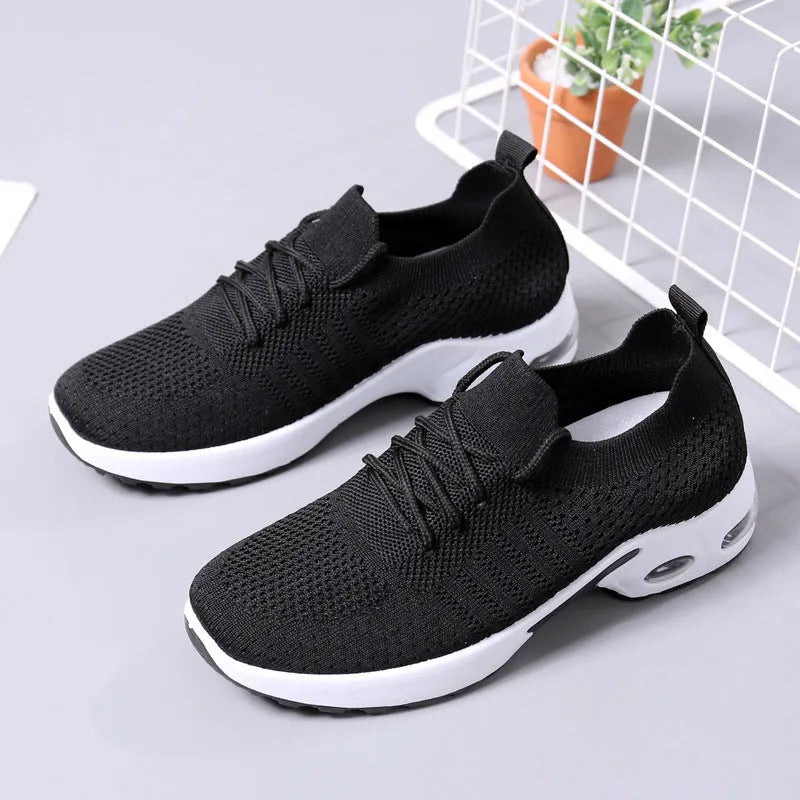 Women's casual lace-up sneaker in mesh with a round toe and non-slip sole