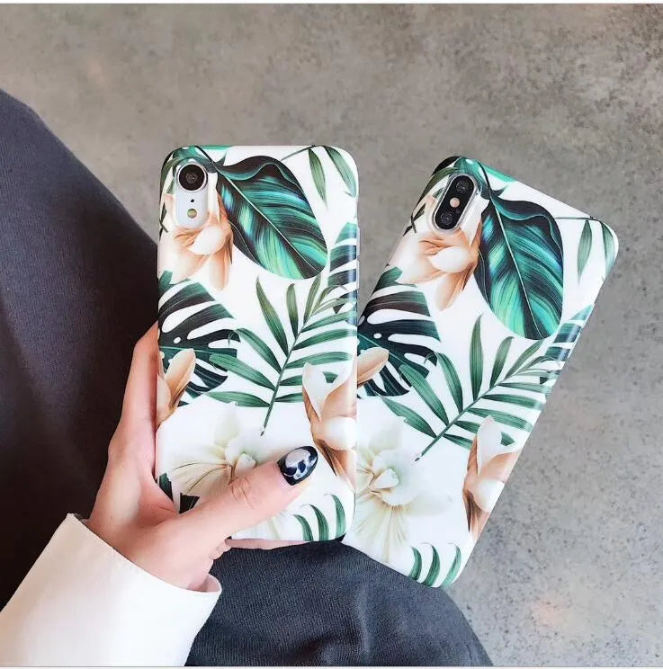 Retro banana leaf floral design TPU phone case in flower leaves colour for compatible iPhone models
