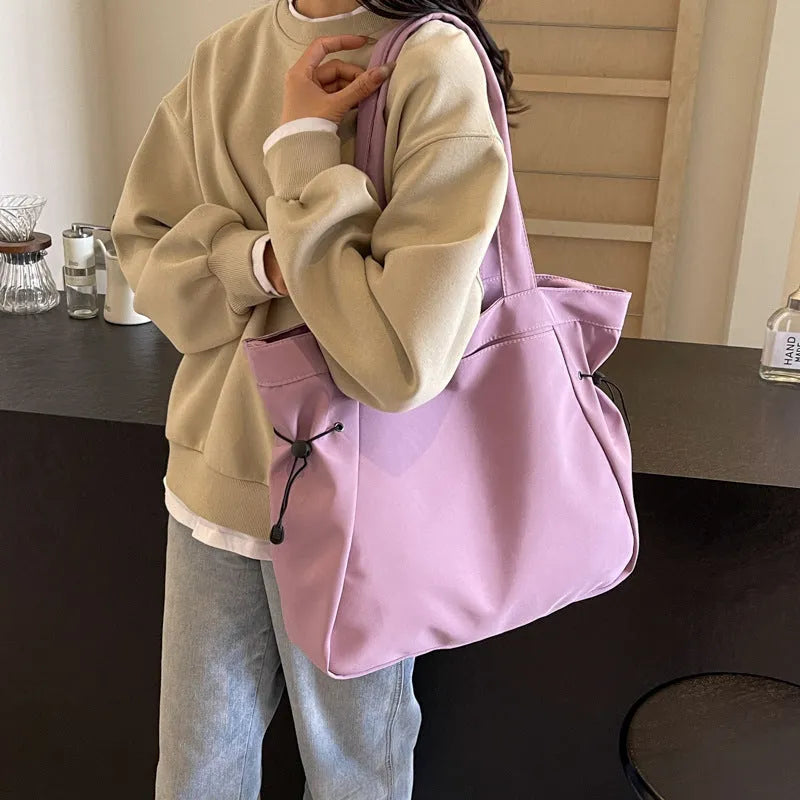 Soft foldable Oxford cloth tote bag in street style with shoulder strap