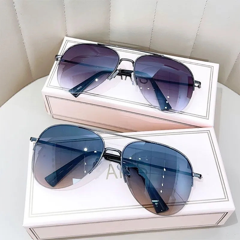 Metal frame aviator sunglasses with UV protection resin lenses in multiple colour options