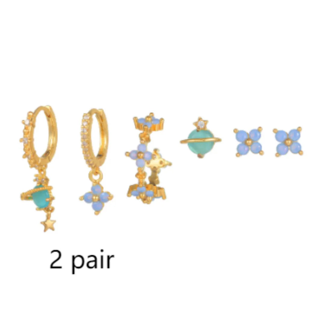 Blue zircon flower stud earrings in Japanese Korean style with gold or silver metal finish