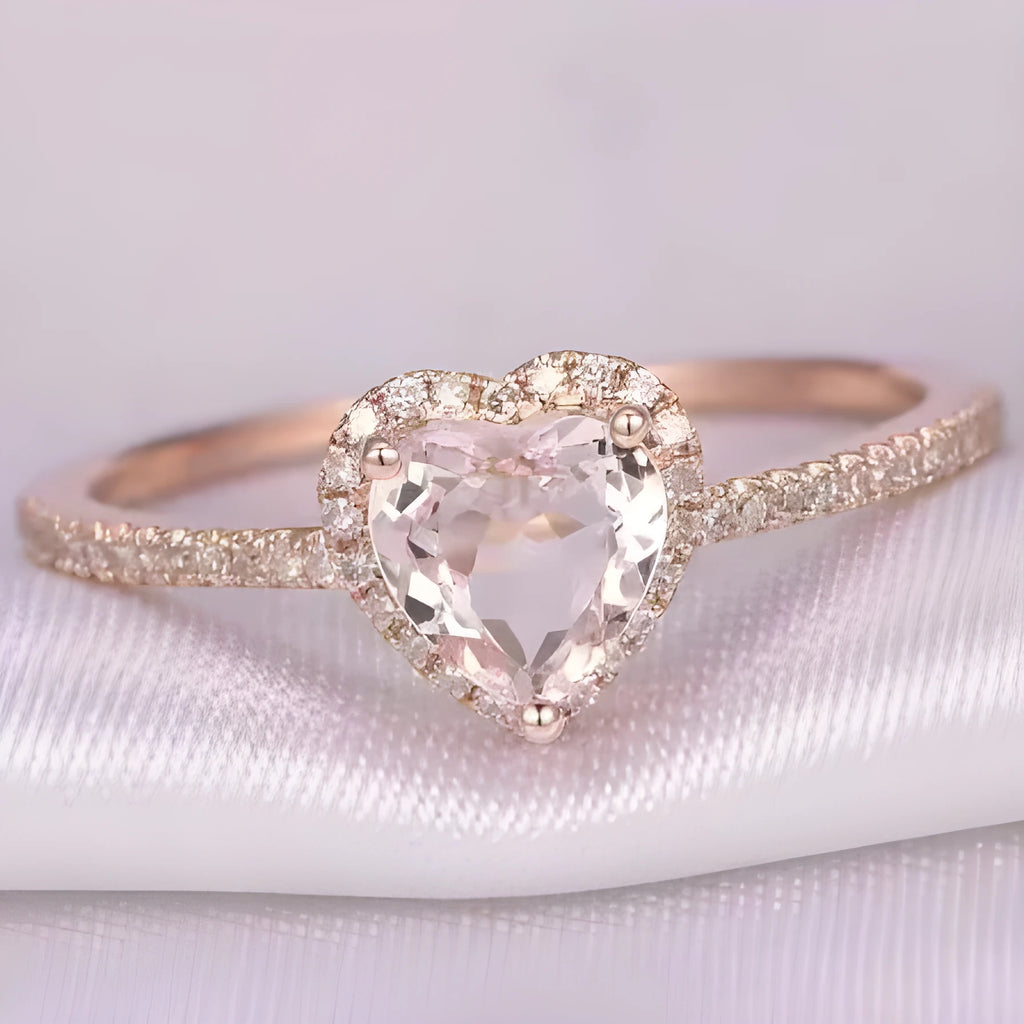 Heart-shaped women's wedding ring with crystal centrepiece in rose gold finish