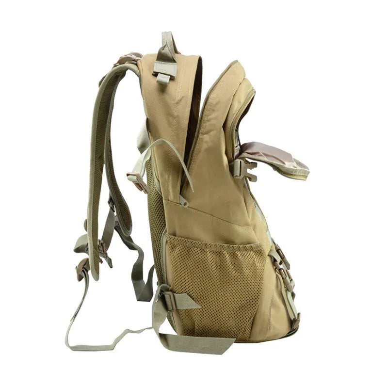 Oxford cloth mountaineering backpack with air pillow belt system in camouflage colour