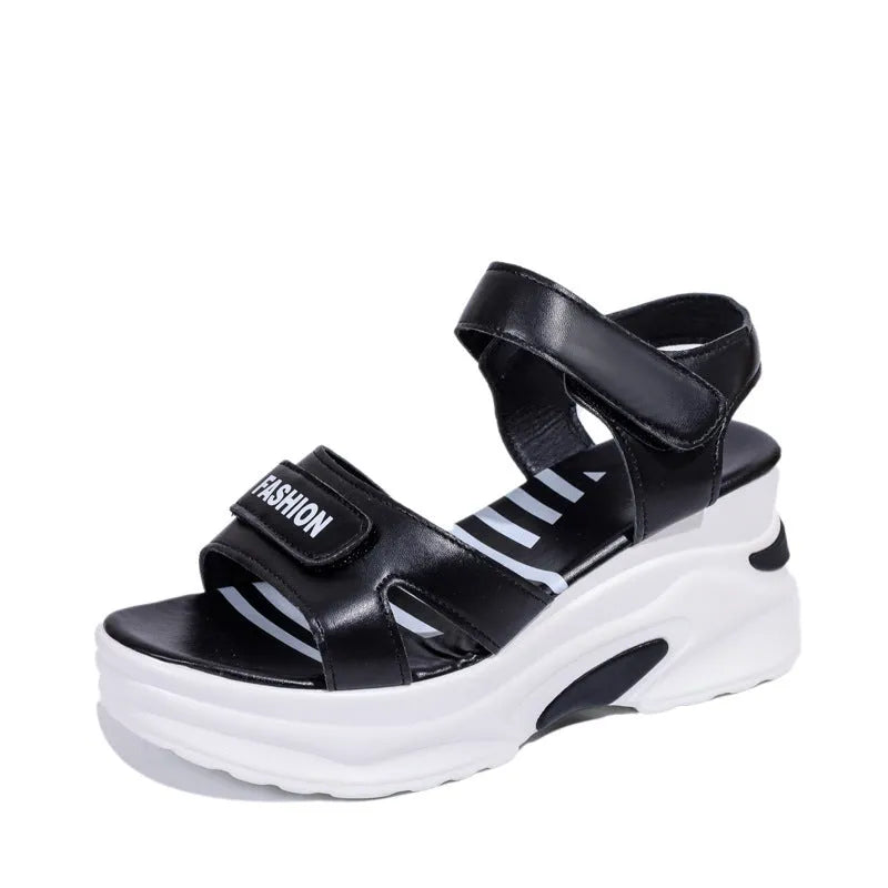 Small muffin platform beach sandals with PU upper, rubber sole, round toe, Velcro strap, creamy-white or black.