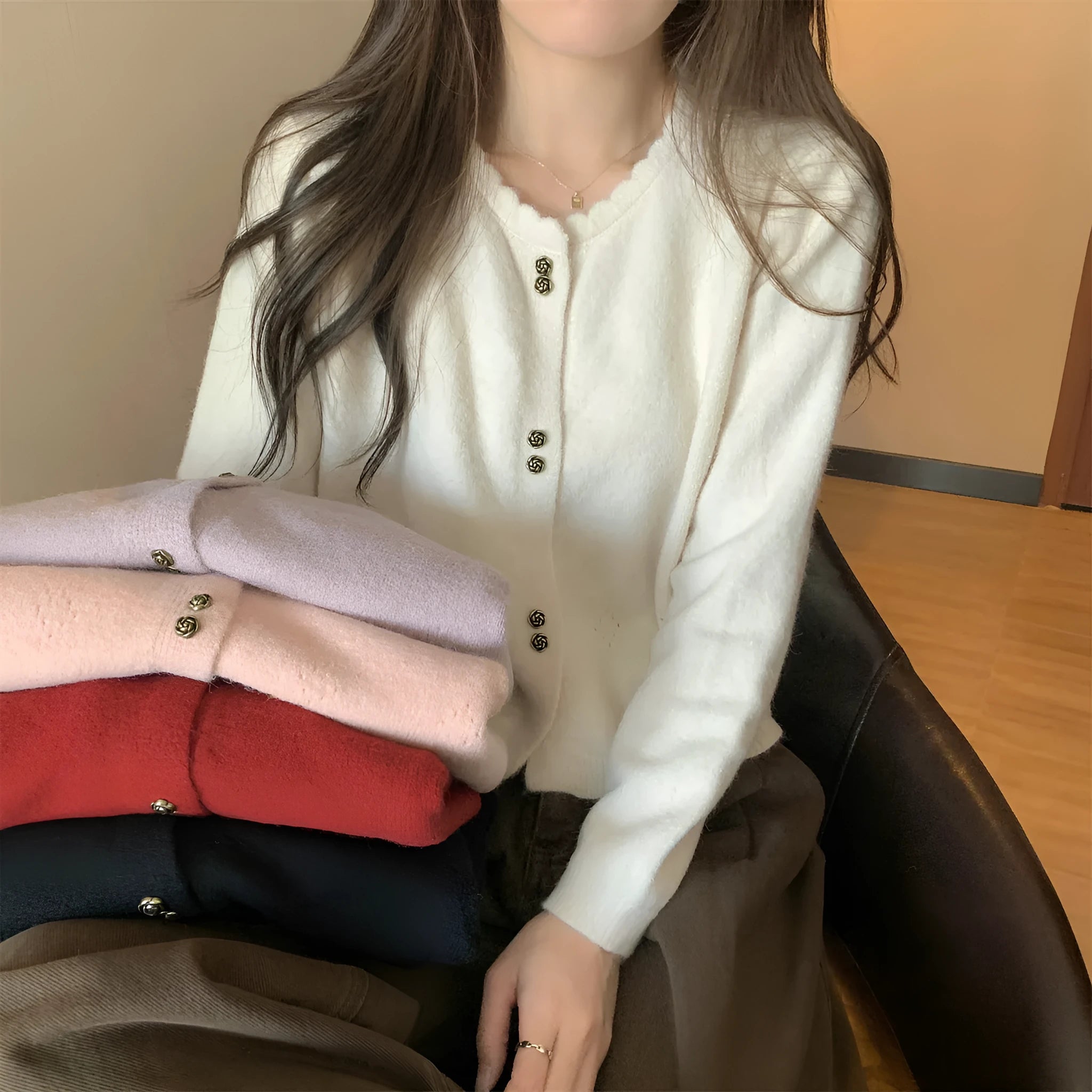 Women's acrylic cardigan coat in five colours with long sleeves and cardigan style