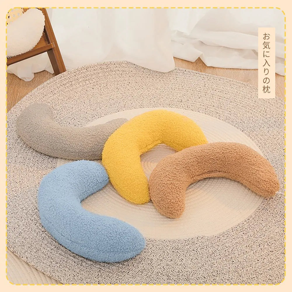 Blue U-shaped cat pillow with adjustable collar for feline cervical support and comfortable sleeping