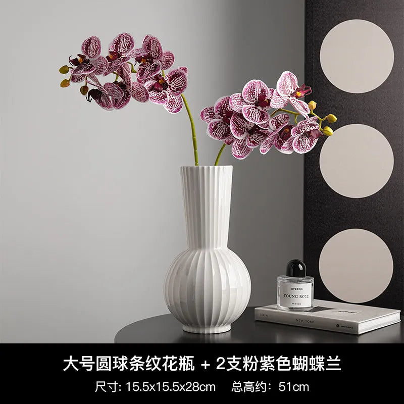 White ceramic ball-shaped vase with American striped patterns for living room table decoration