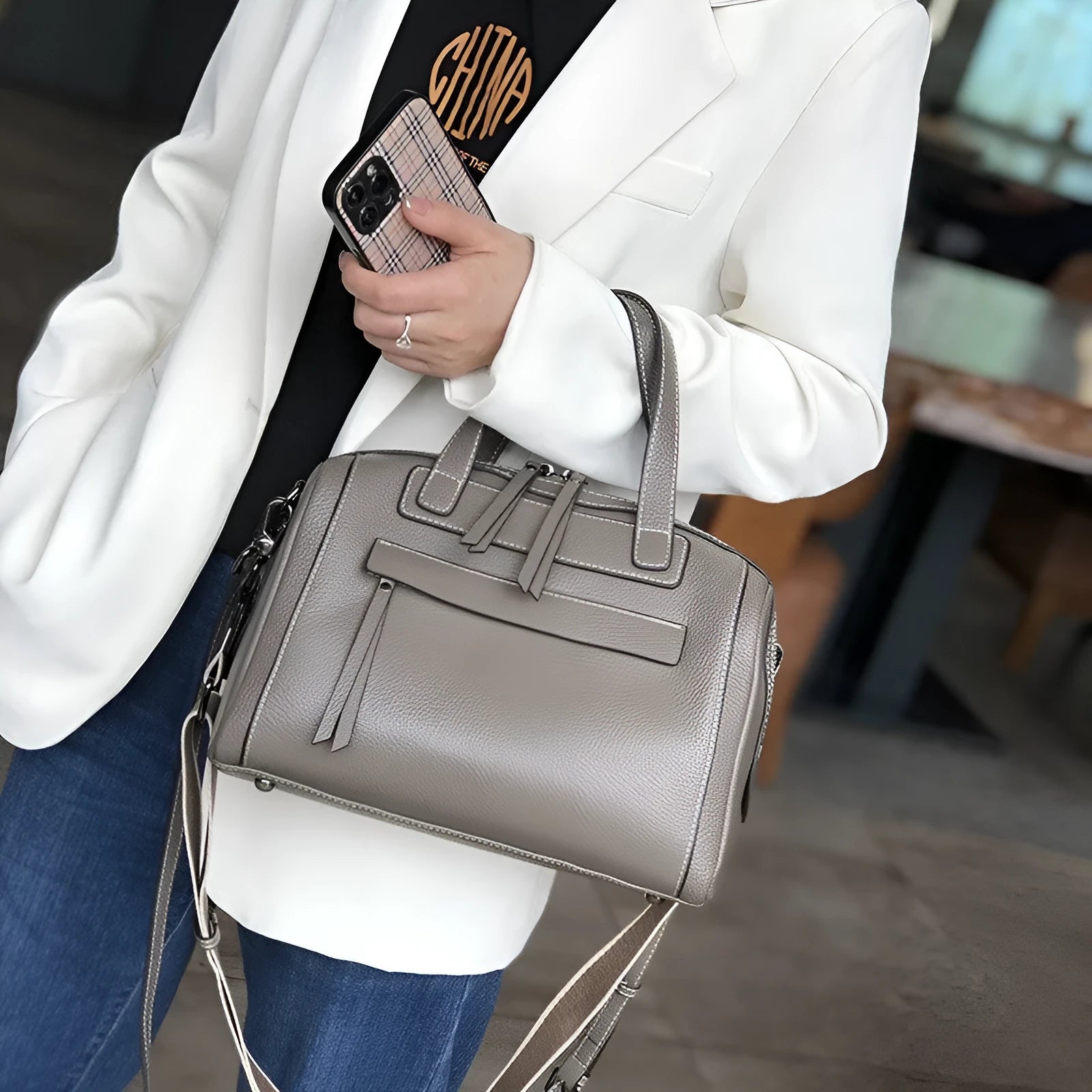 Genuine leather Boston lychee pattern shoulder messenger bag in horizontal square shape with soft handle
