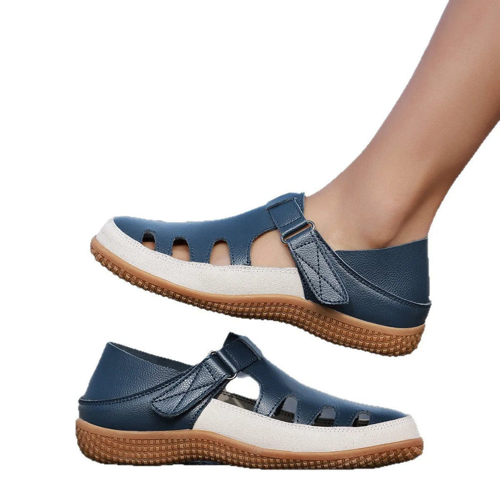 Women's plus size flat heel sandals with hollow breathable design and toe cap