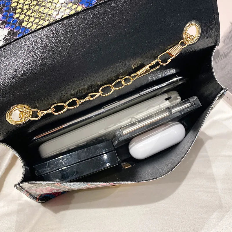 Rainbow Cloud Mist chain bag clamshell handbag PU leather crossbody in light gray with snake texture and chain detail