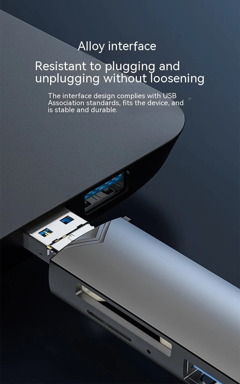 USB30 multi-functional card reader in silver aluminium alloy with SD and TF slots
