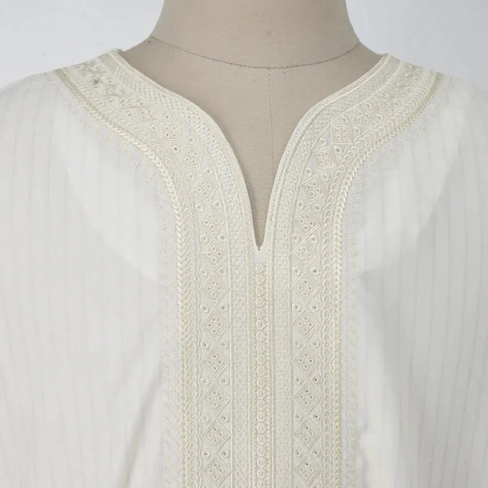 Men's ethnic style loose Muslim robe in milky white linen with short sleeves and national style embroidery, sizes M-4XL.