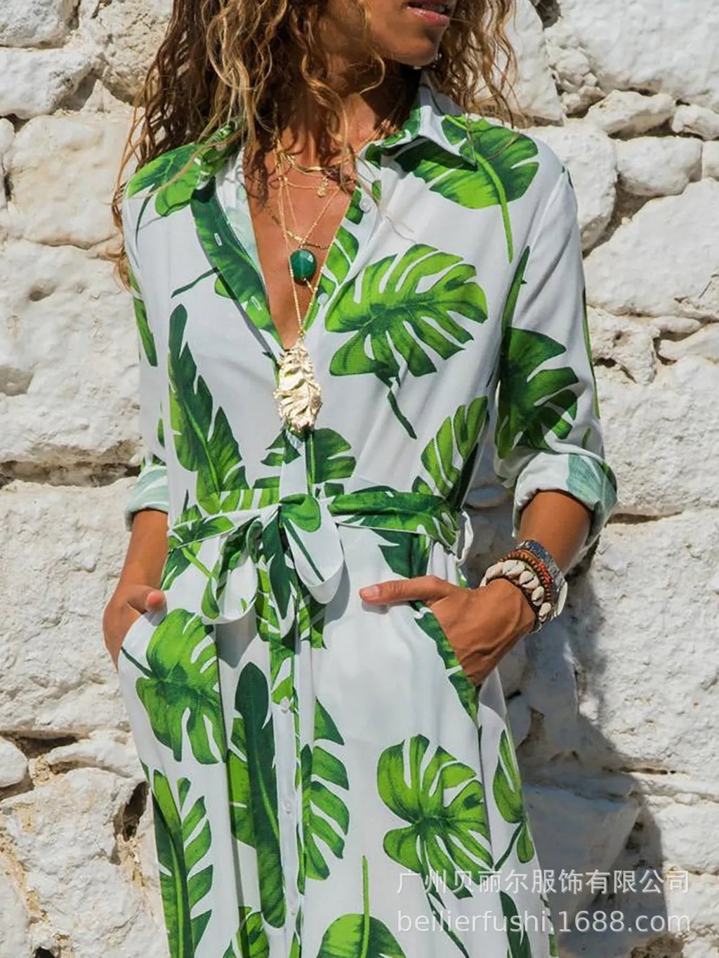 Women's V-neck chiffon dress with high waist and A-line skirt in printed design