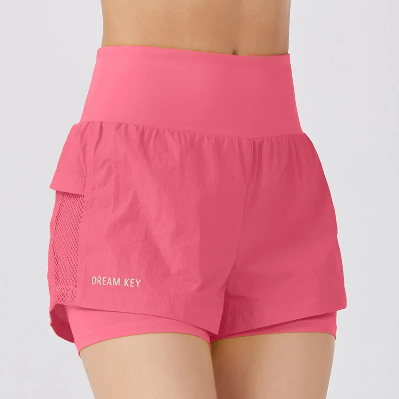 Women's cotton blend sports shorts in loose fit with quick-drying function