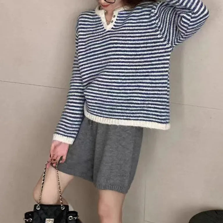 Women's red and blue striped cashmere pullover sweater with loose retro style