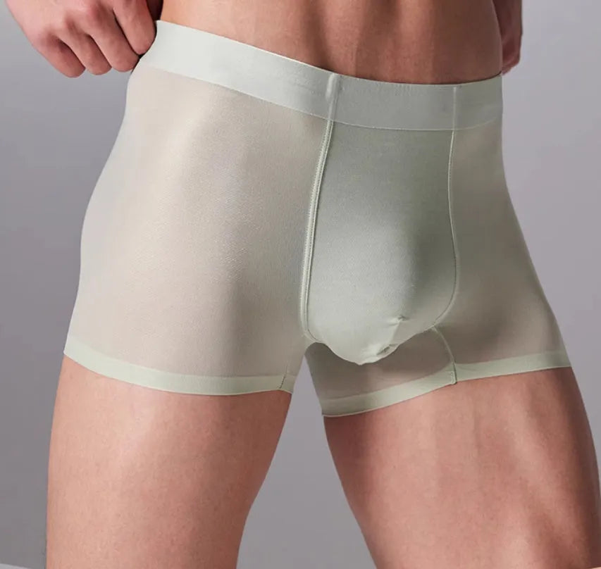 Seamless men's sports underwear in four colours with antibacterial fabric for athletic wear