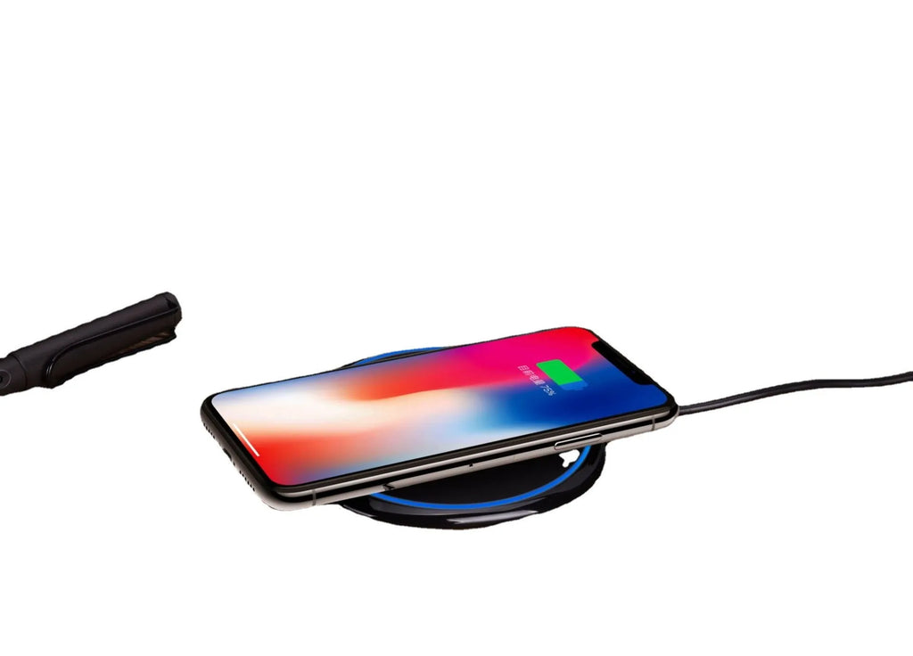 Black 15W fast wireless charger with glossy flat surface and indication function for Apple Huawei phones