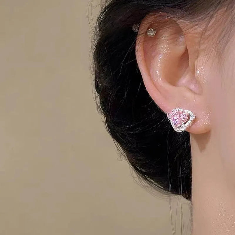 White K gold electroplated heart-shaped stud earrings for women with copper construction