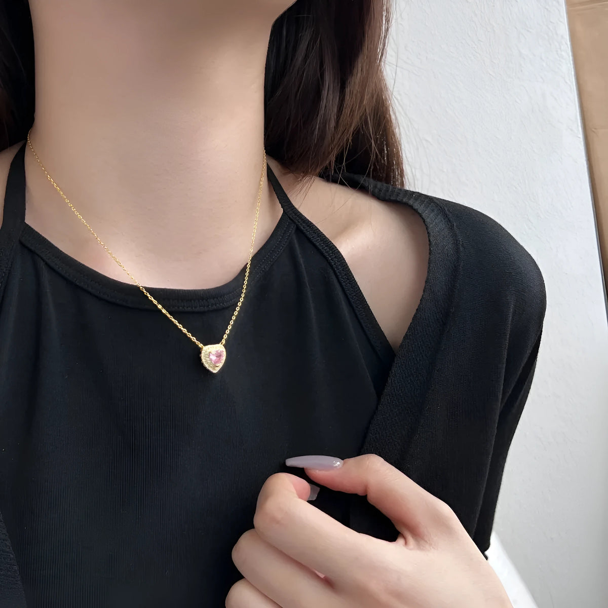 Women's 925 silver zircon necklace with electroplated finish, shown in platinum or gold tone colour options