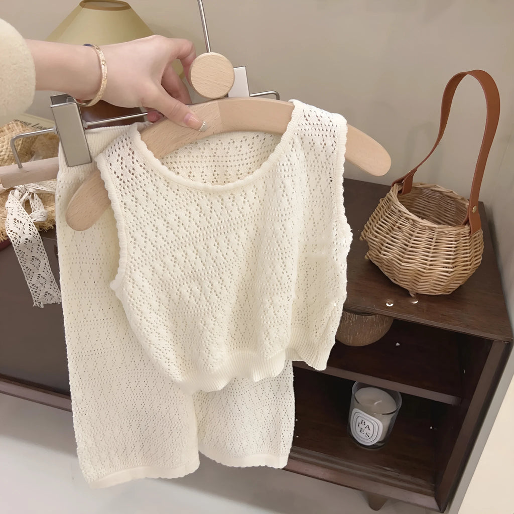 Baby girl hollow strap cotton vest and pants set in solid colour beige, pullover Korean style