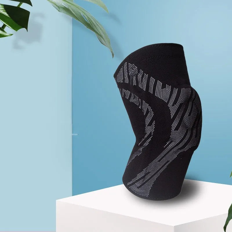 Men's nylon basketball knee pads in black and blue colours showing knee protection design