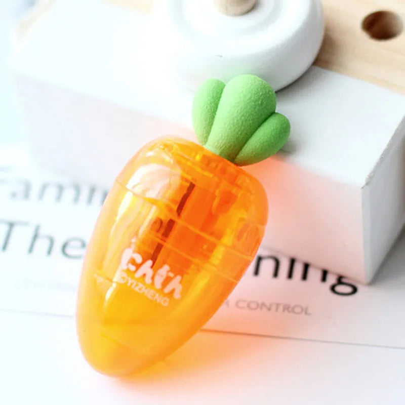 Cartoon carrot pencil sharpener with plastic shell, 7cm full length, 4cm blade, and carrot colour.