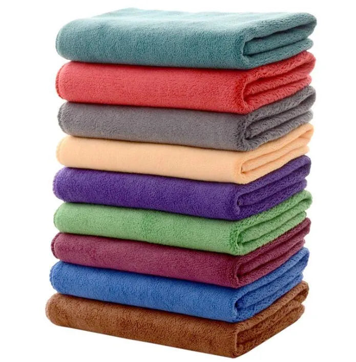 Microfiber pet towel in blue, super absorbent, available in 40x60cm and 60x160cm sizes for drying dogs and cats.