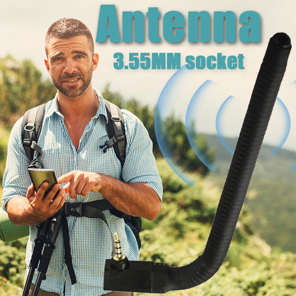 Mobile phone signal enhancement antenna for car window mounting with 6dBi gain