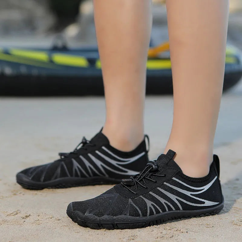 Breathable non-slip running shoes with air layer upper in multiple colour options