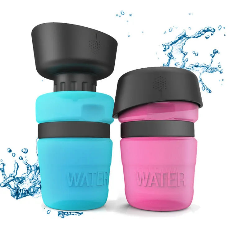 Blue dog travel portable water bottle 520ml pet cup with transparent body on white background