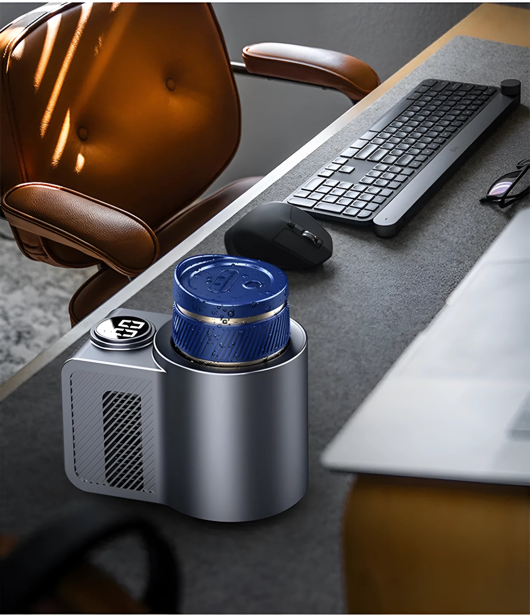 Smart portable car hot cold coffee cup with digital temperature display, ABS and aviation aluminium, on a car console
