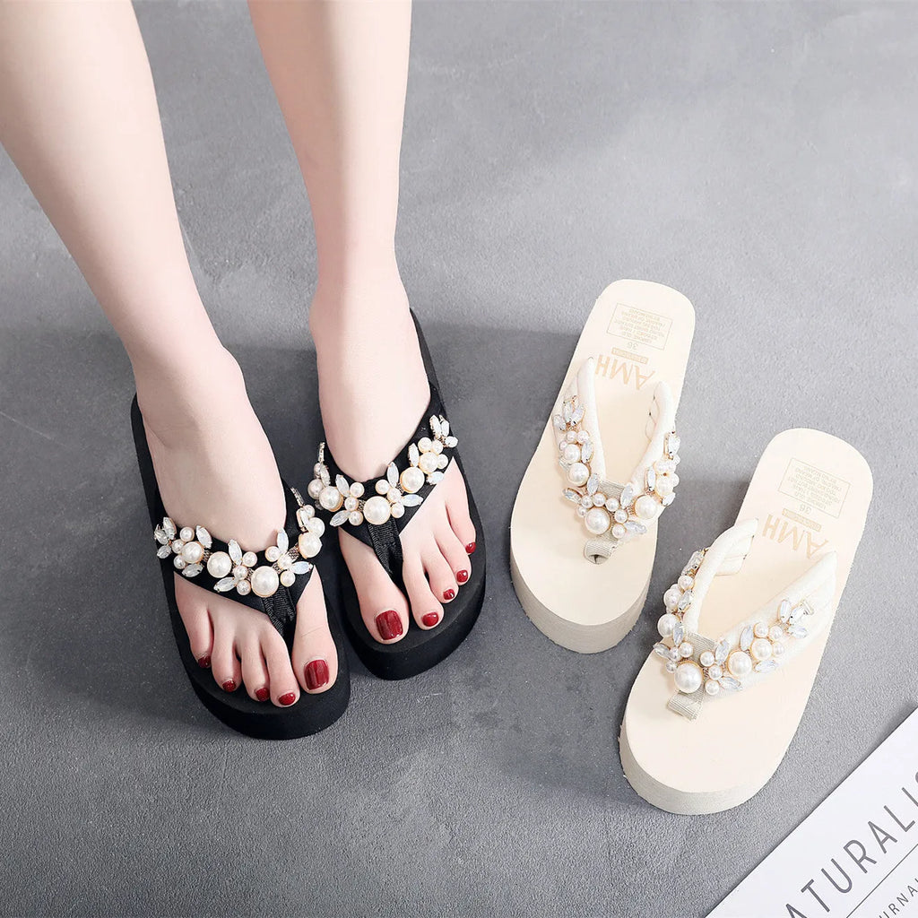 Women's high-heeled flip-flop sandals in cotton cloth, available in black and beige colours