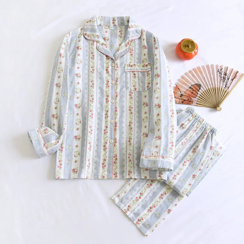Ladies' cotton gauze two-piece loungewear set with long sleeves and trousers in a stripe print.
