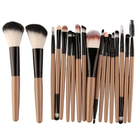 MAANGE 18-piece makeup brush set with fan-shaped contouring brushes