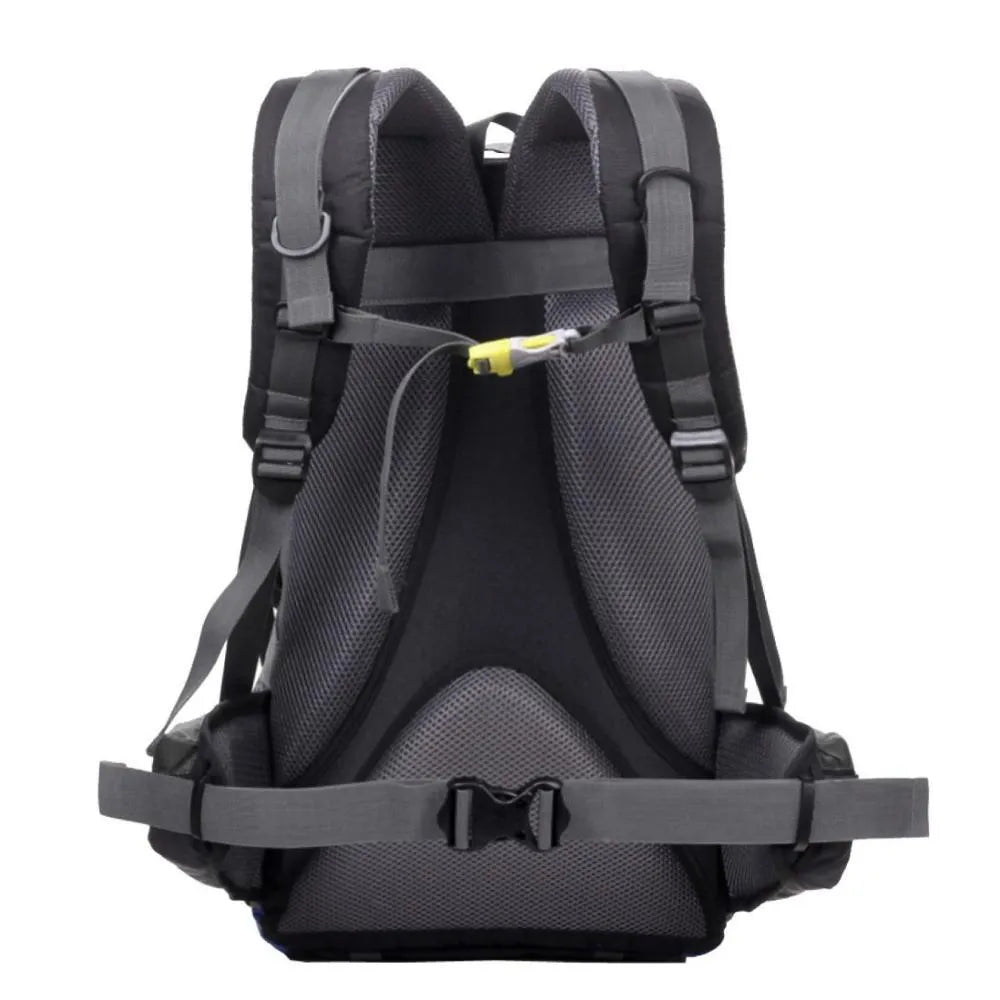 Green leisure sports backpack with dimensions 32cm wide by 50cm high.