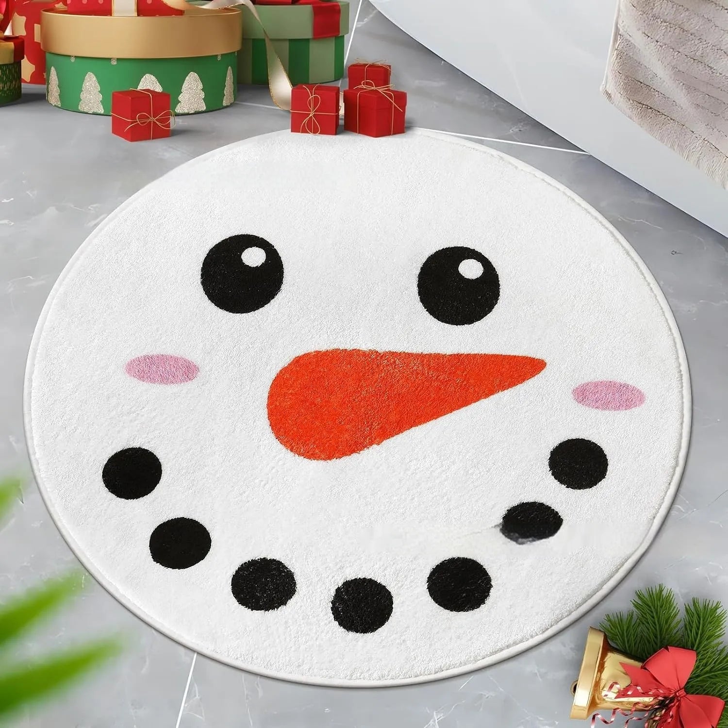 Square Christmas-themed polyester carpet with festive printed design, shown in 60cm and 80cm sizes.