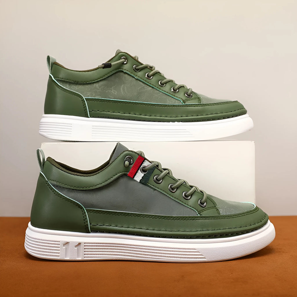 Men's black high-top canvas sneakers with a round toe and PU upper on a white background