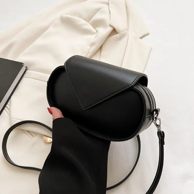 Retro patchwork shoulder bag in brown, PU outer, horizontal square shape, single strap