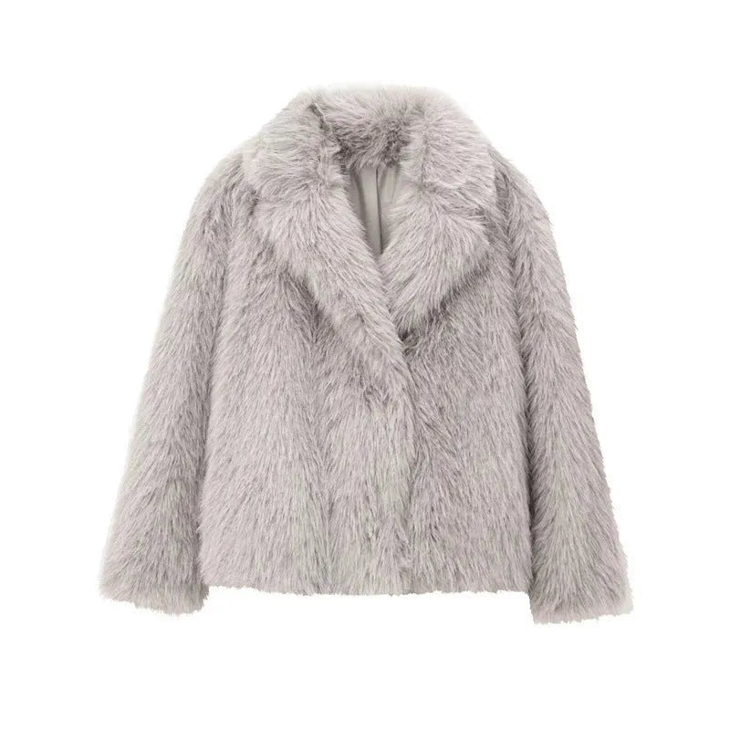 Women's solid color faux fur jacket with lapel collar and long sleeves in beige