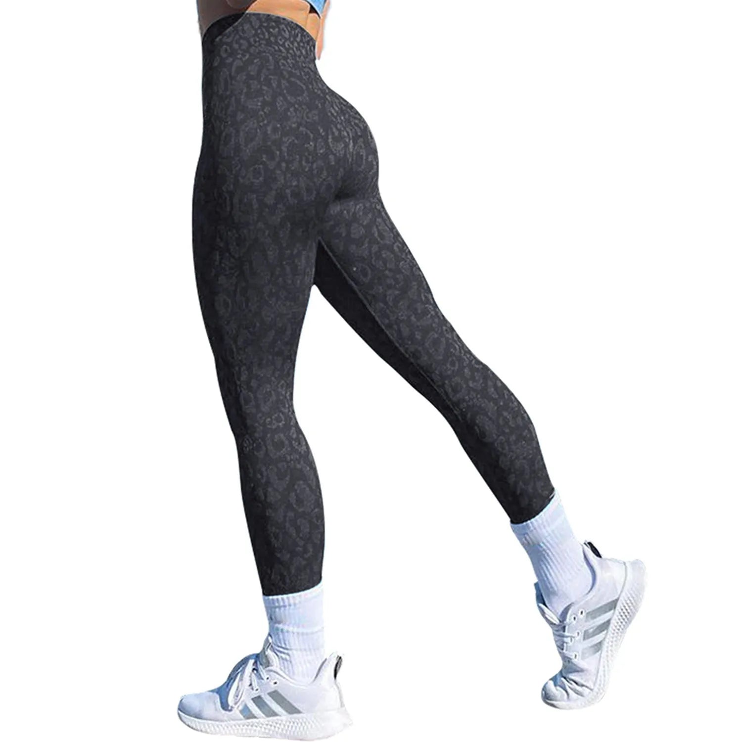 Women's push-up butt leggings in camouflage pattern for fitness workouts