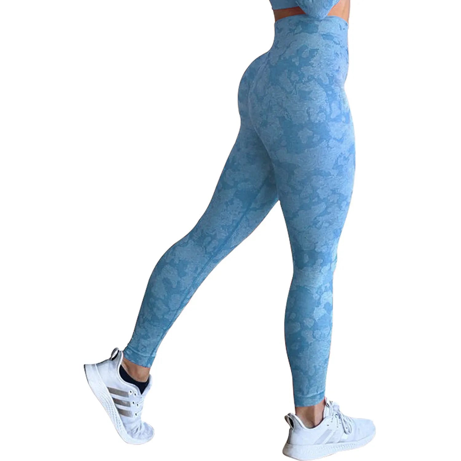 Women's push-up butt leggings in camouflage pattern for fitness workouts