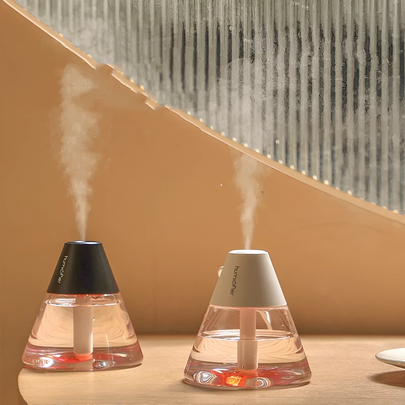 White plastic desktop USB humidifier with atmosphere lamp, single fog outlet, compact design for small rooms