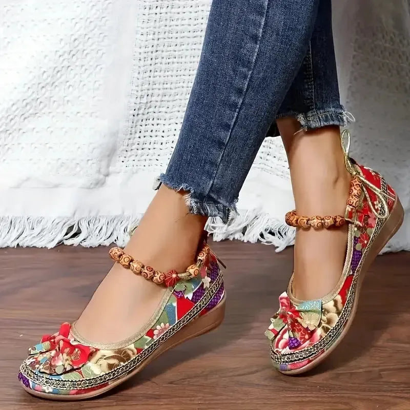 Women's black ethnic platform sandals with elastic band and cloth upper in EU size 42