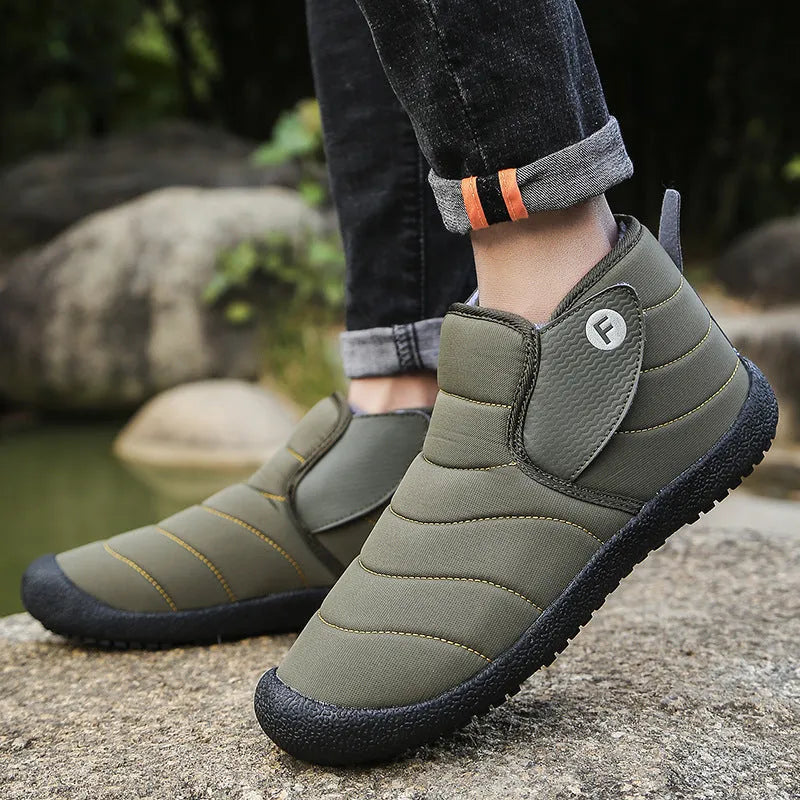 Men's black thick cotton snow boots with a low heel and non-slip rubber sole.