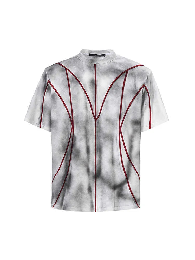 Padded shoulder cotton t-shirt with three-dimensional line patchwork design and round neck
