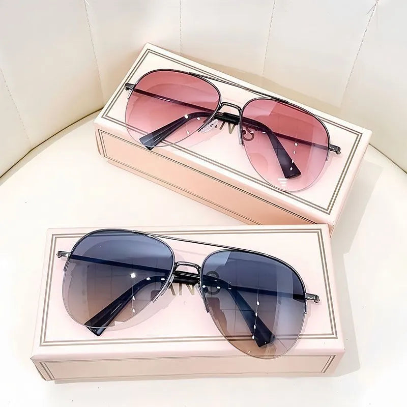Metal frame aviator sunglasses with UV protection resin lenses in multiple colour options