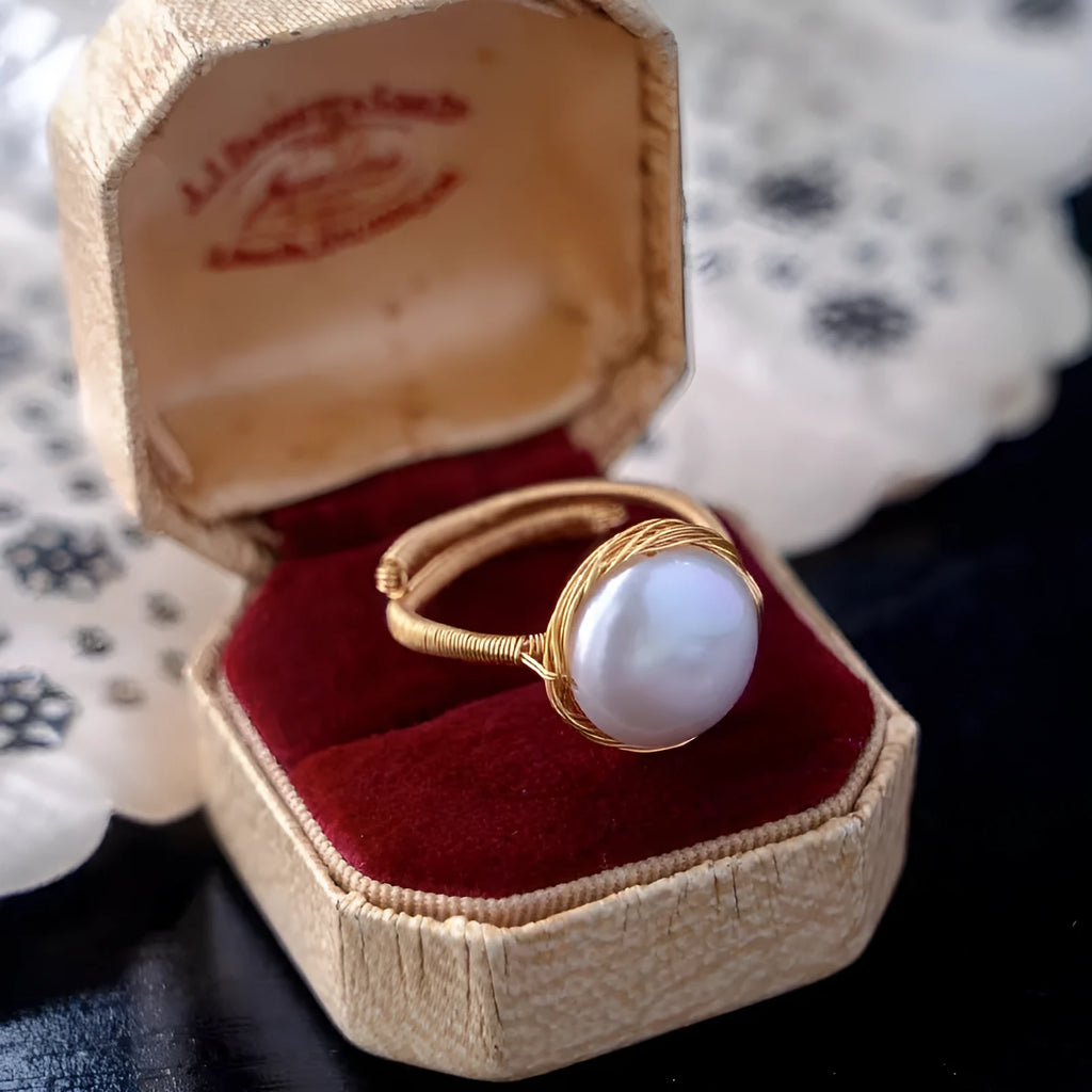 Freshwater pearl ring with copper-plated gold, hand winding, open mouth adjustable fit
