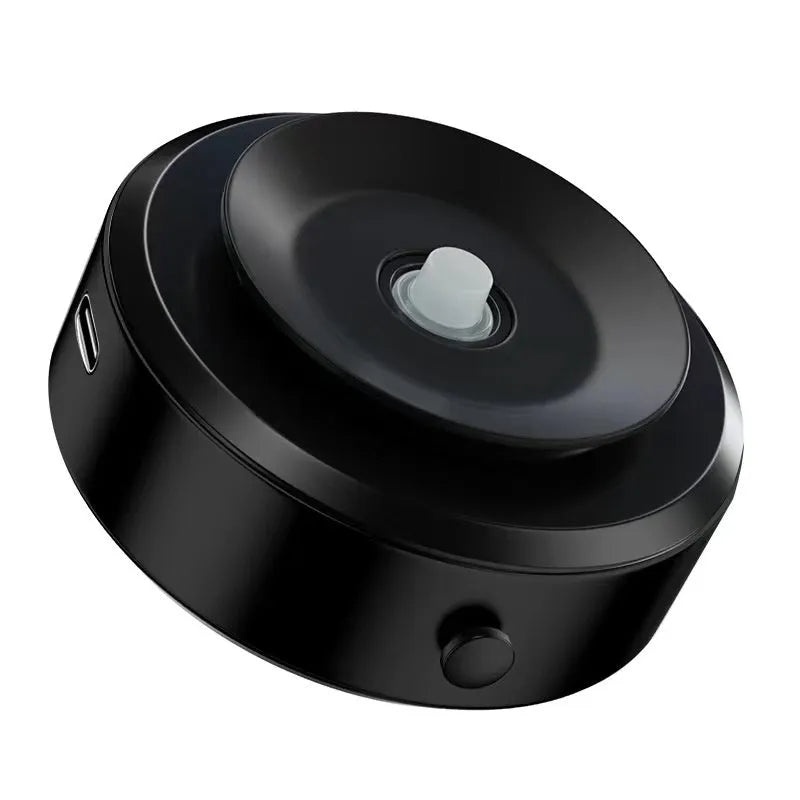 Alloy vacuum suction mobile phone bracket in silver on car dashboard for hands-free use