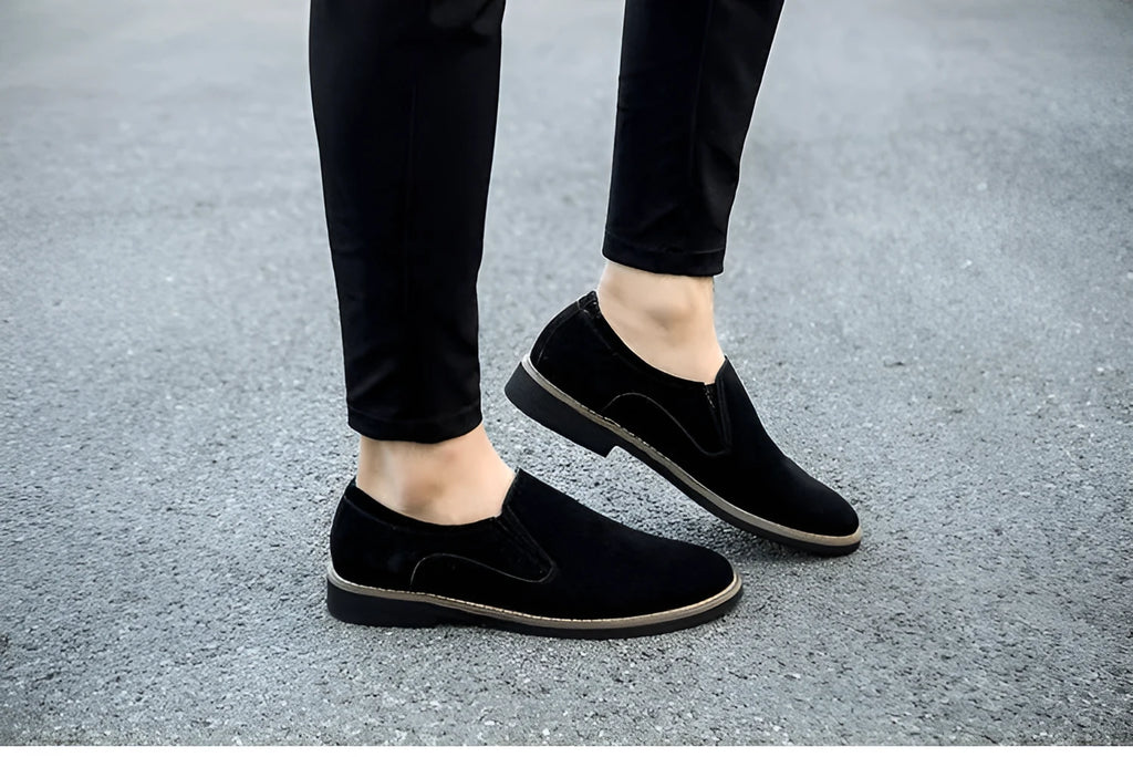 Men's casual leather shoes frosted round toe slip-on style in black