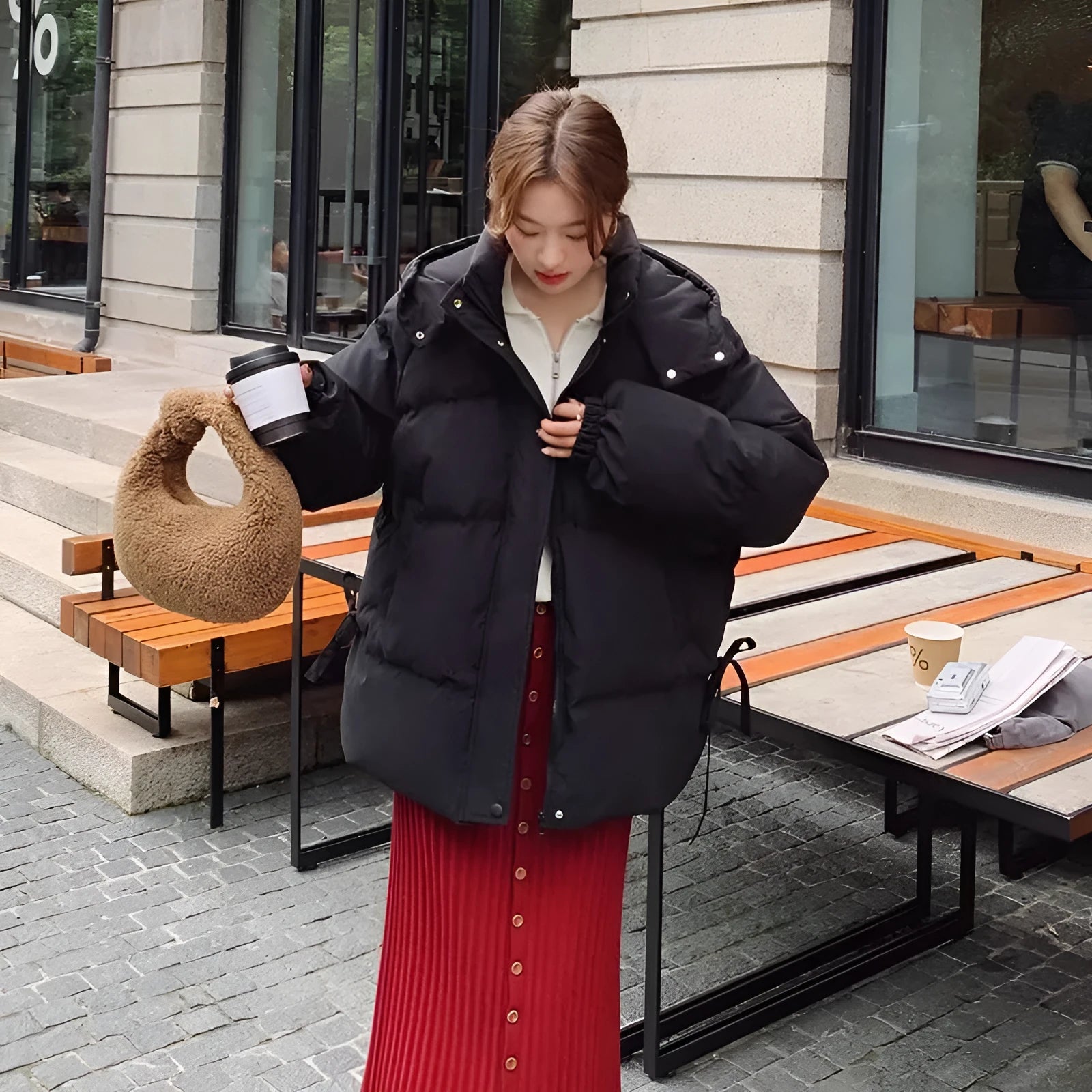 Women's loose insulated jacket with princess sleeves in milky white colour